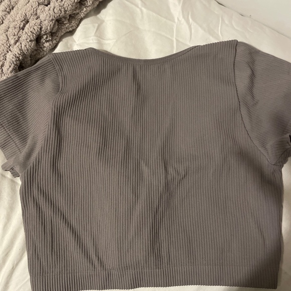 Garage Cropped T Shirt - Picture 2 of 2